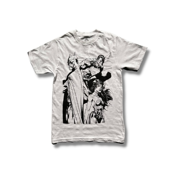 DC Comics Batman Superman Wonder Woman Graphic Tee - Picture 2 of 4